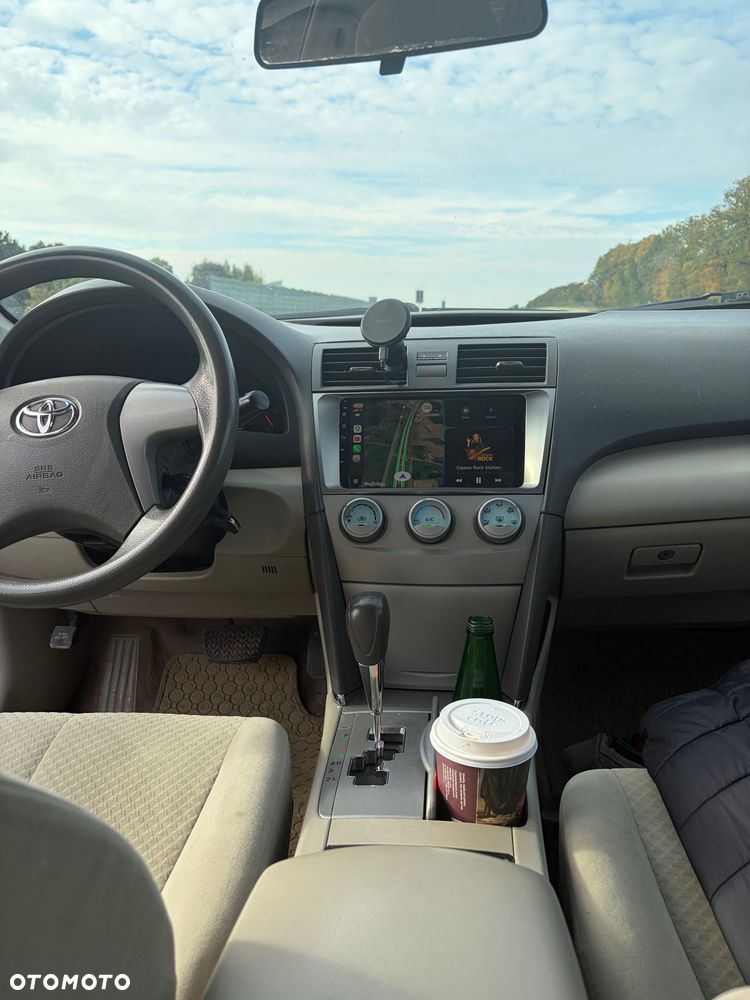 Toyota Camry - 6