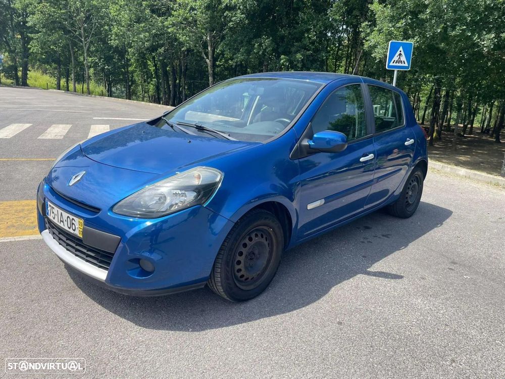 Renault Clio - 2