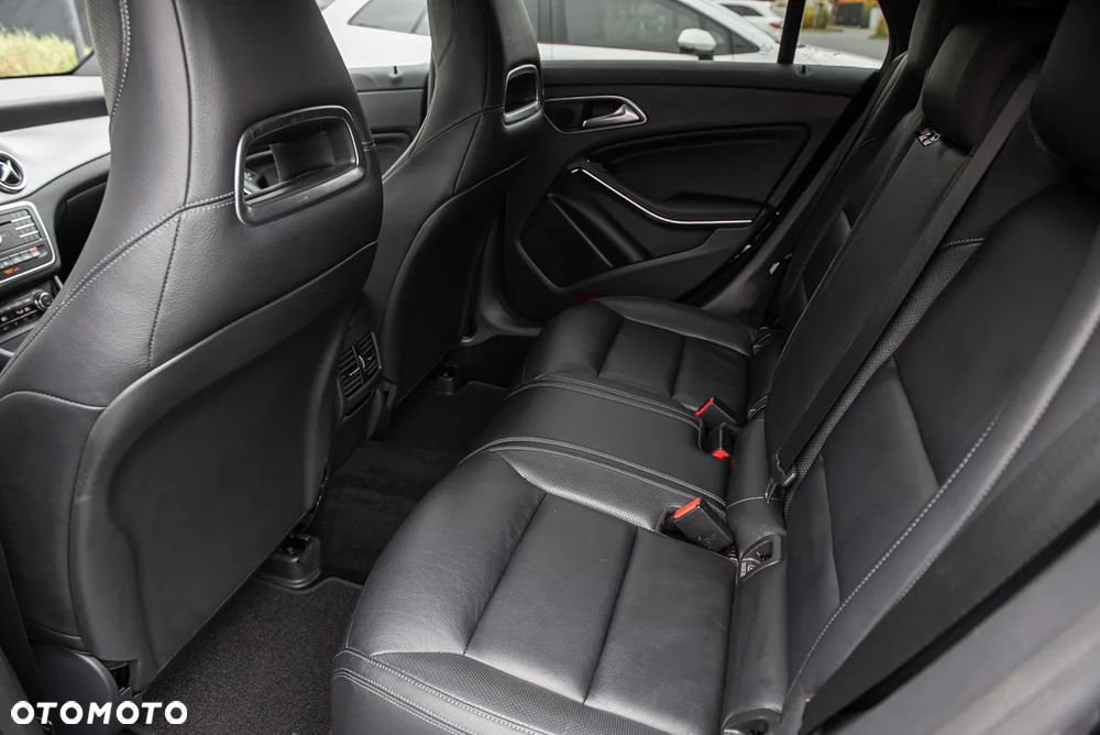 Mercedes-Benz CLA AMG 45 4Matic Shooting Brake AMG Sp.sh 7G-DCT - 35