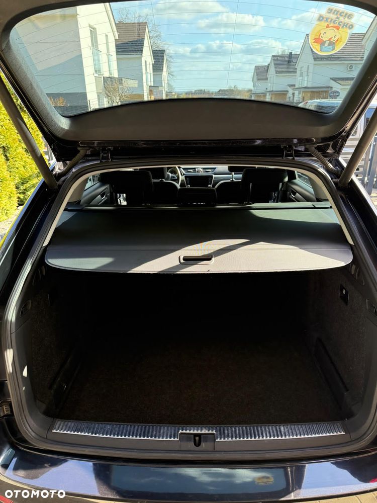 Skoda Superb 2.0 TDI Style DSG - 8