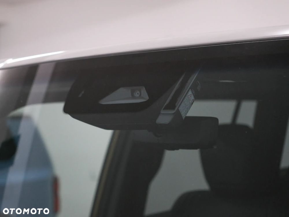 Toyota Land Cruiser - 24