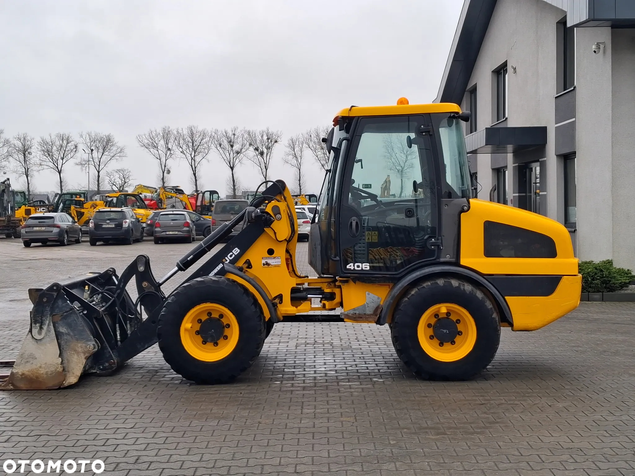JCB 406 - 2