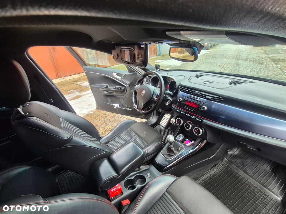 Alfa Romeo Giulietta 2.0 JTDM Distinctive - 11