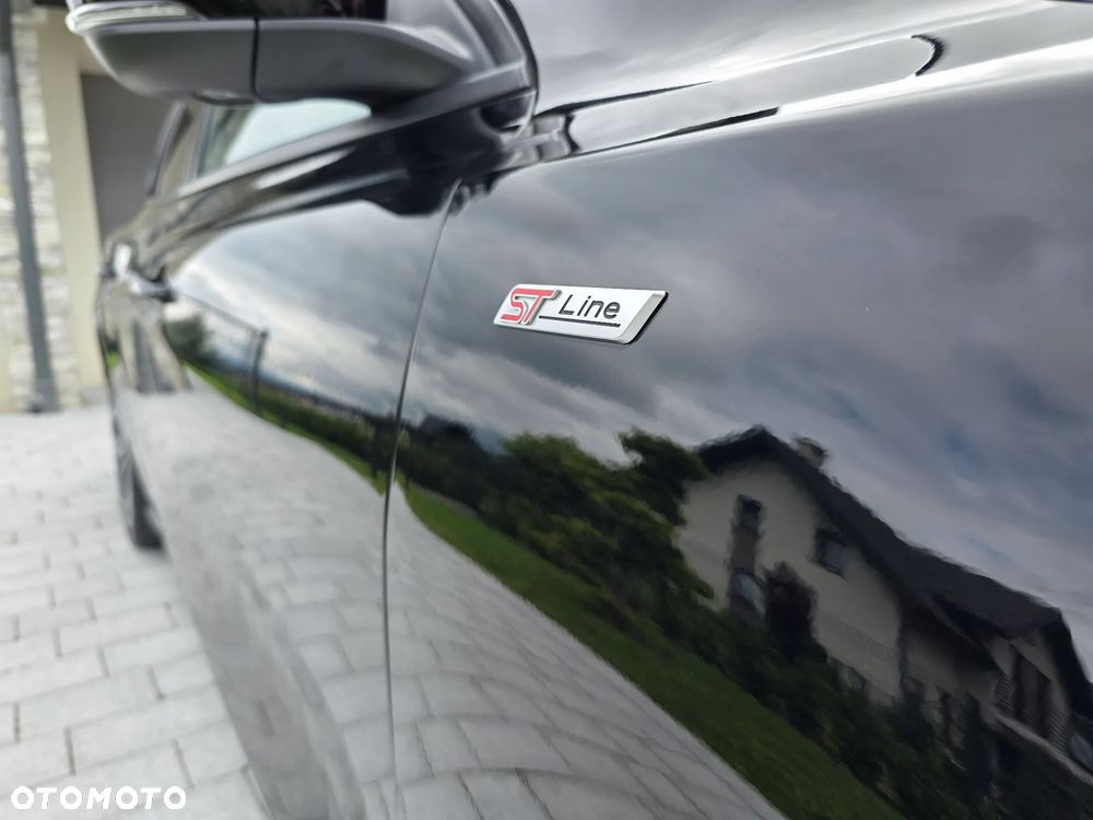 Ford Focus 1.5 EcoBoost ST-Line Business - 32