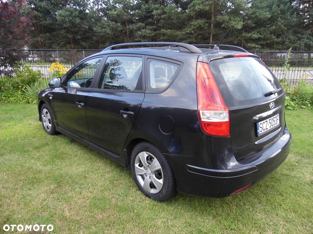 Hyundai i30 i30cw 1.4 blue Comfort - 12