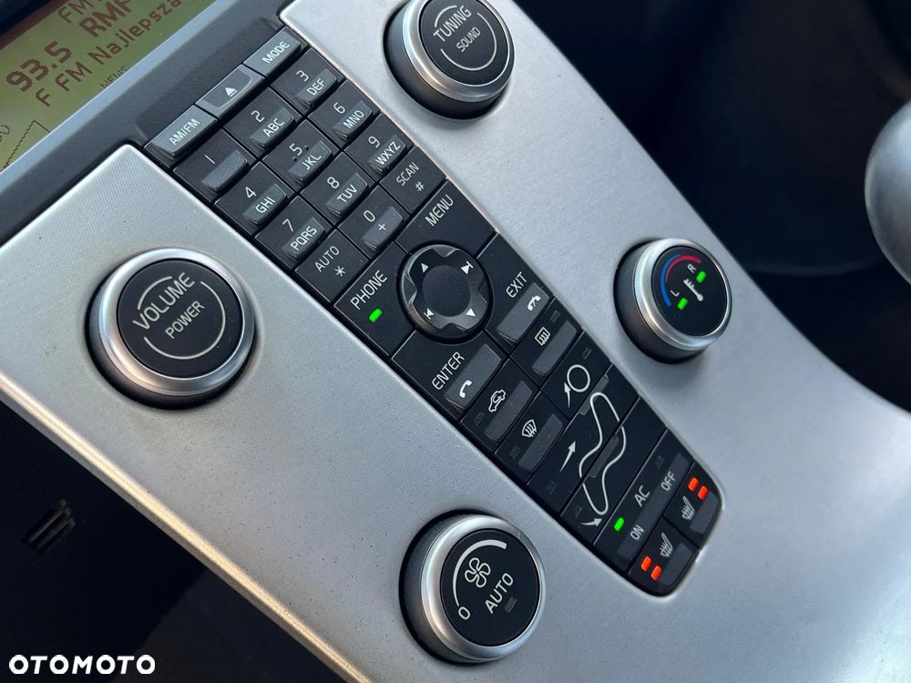Volvo V50 - 25