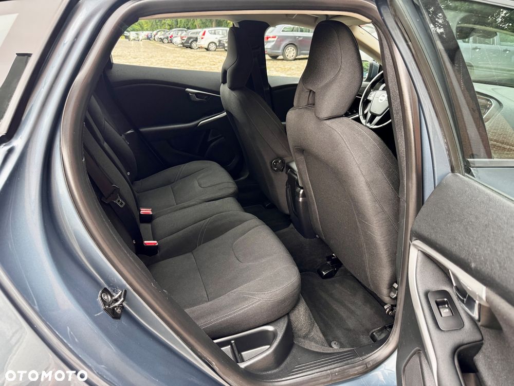 Volvo V40 T3 Kinetic - 26