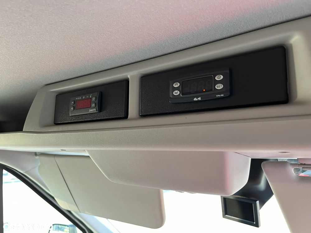 Ford Transit - 17