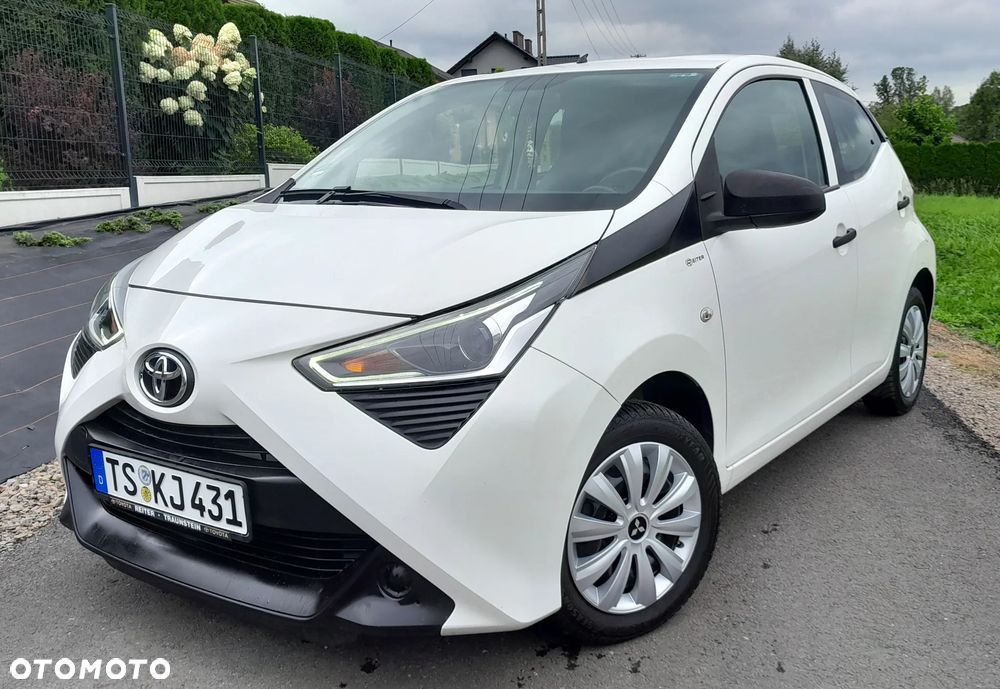 Toyota Aygo x - 16