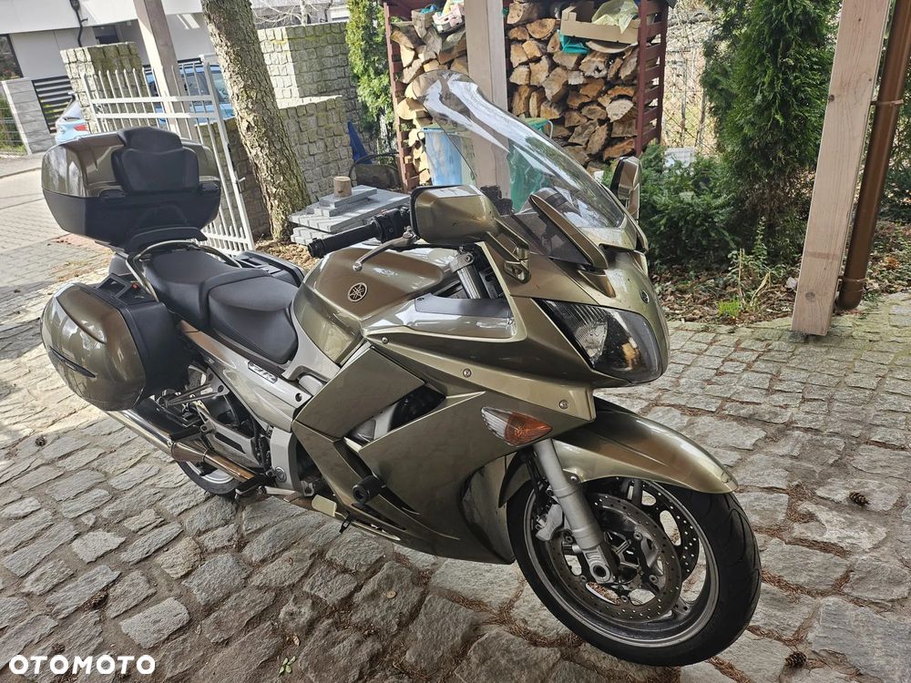 Yamaha FJR - 3