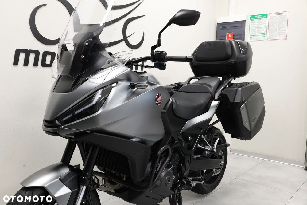 Honda NT - 13