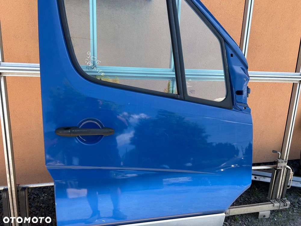 Mercedes Sprinter W906 drzwi prawy przód bez rdzy - 5