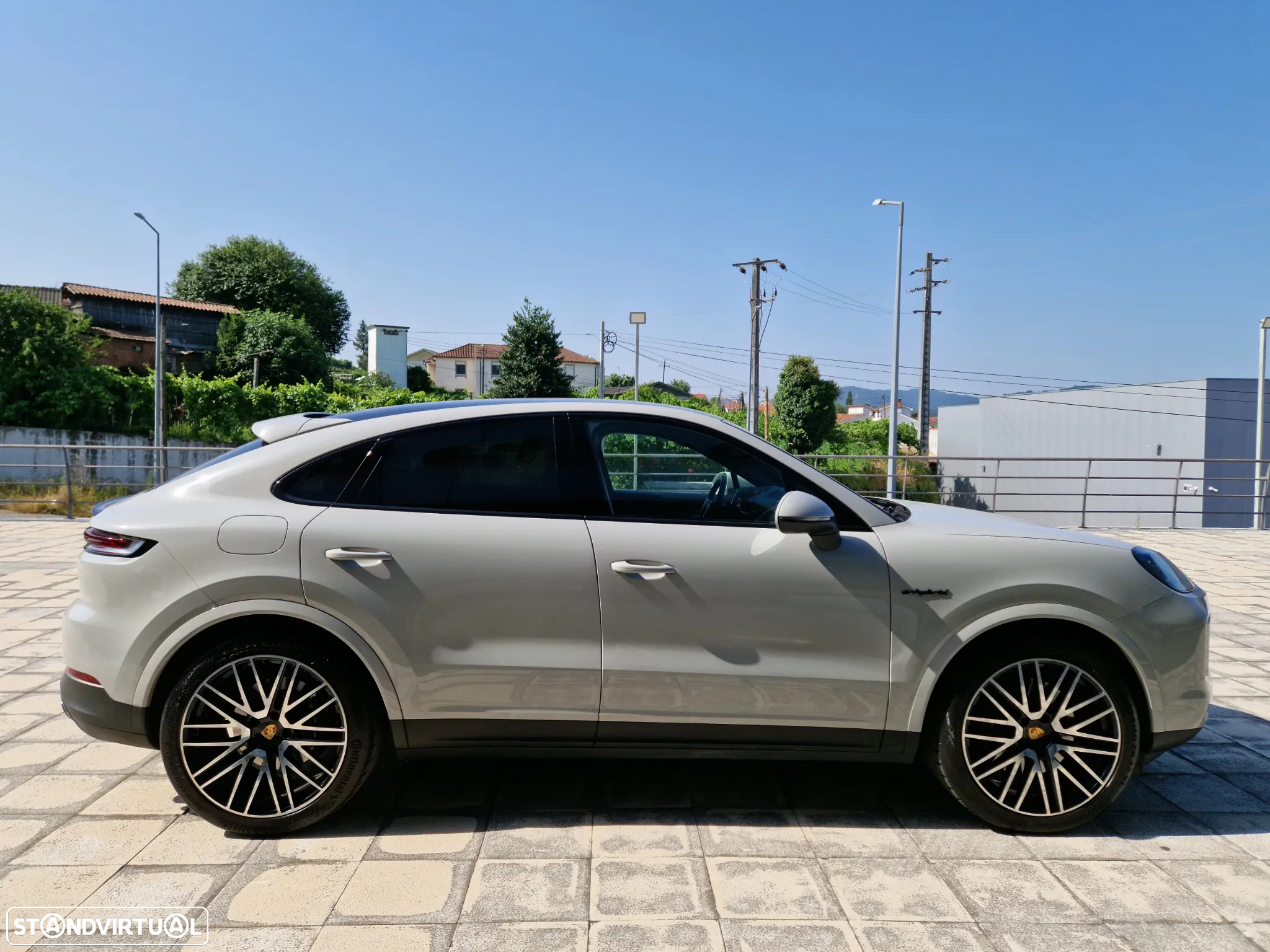 Porsche Cayenne Coupé E-Hybrid - 11