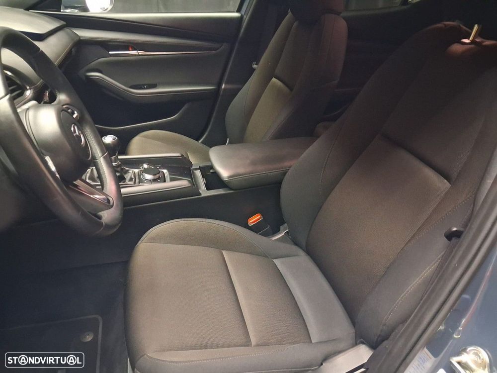 Mazda 3 Hatchback - 7