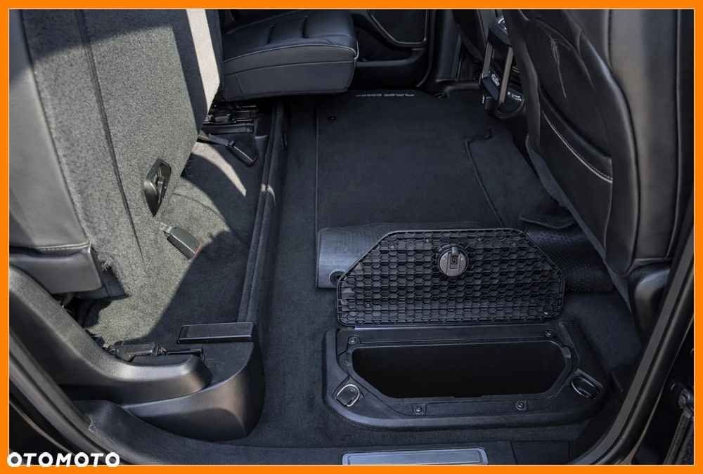 RAM 1500 Crew Cab Shortbed Limited - 17