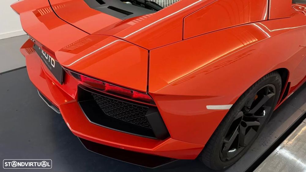 Lamborghini Aventador 6.5 V12 LP700-4 - 15