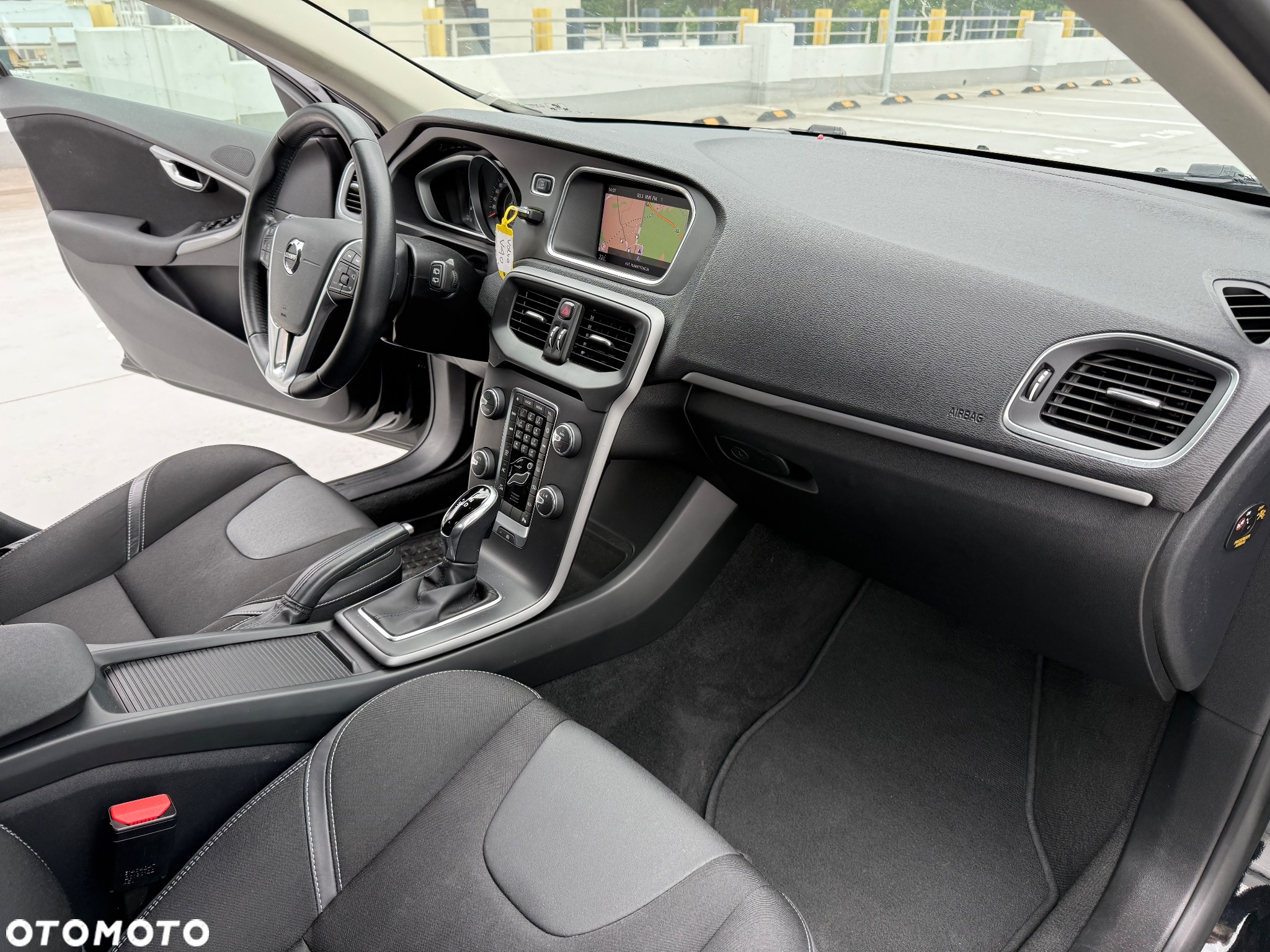 Volvo V40 D3 Drive-E Momentum - 21