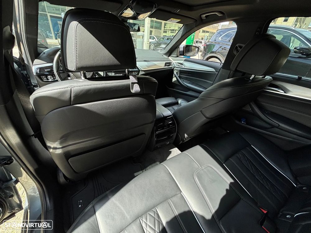 BMW 520 d Auto - 11