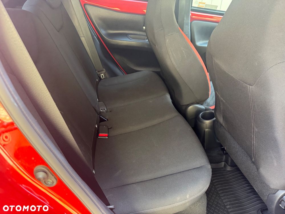 Toyota Aygo X 1.0 VVT-i Executive - 17