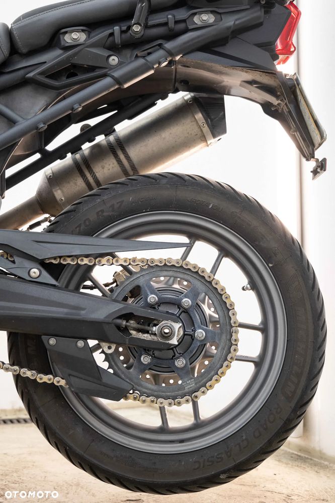 Triumph Tiger - 38