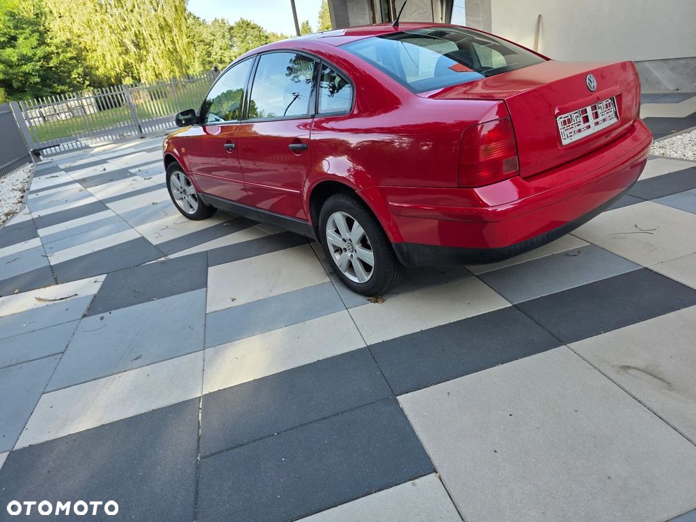 Volkswagen Passat - 10