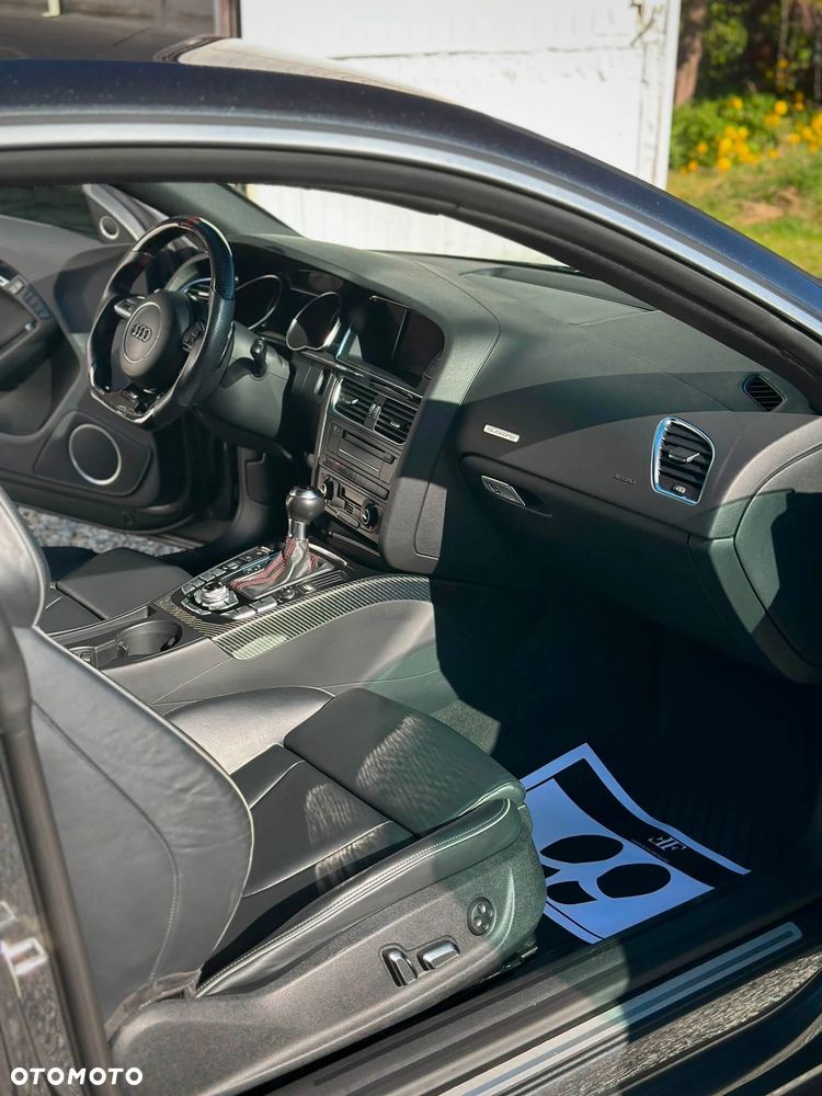 Audi RS5 Coupé Standard - 16