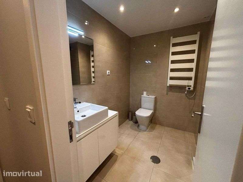 Apartamento T2 – Pronto a habitar - Grande imagem: 2/12