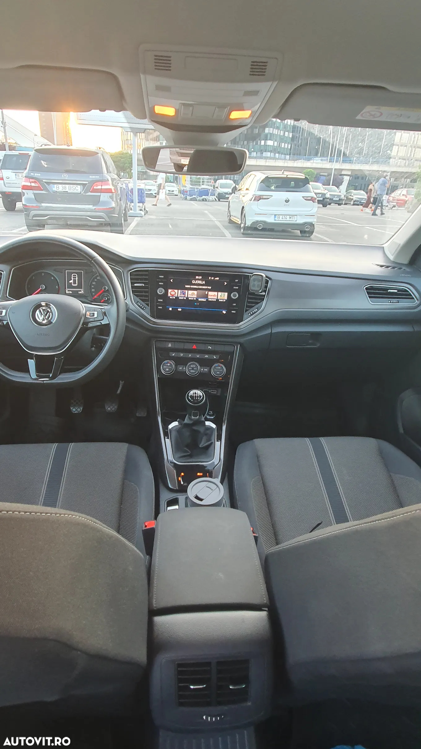Volkswagen T-ROC 1.6 TDI Base - 11