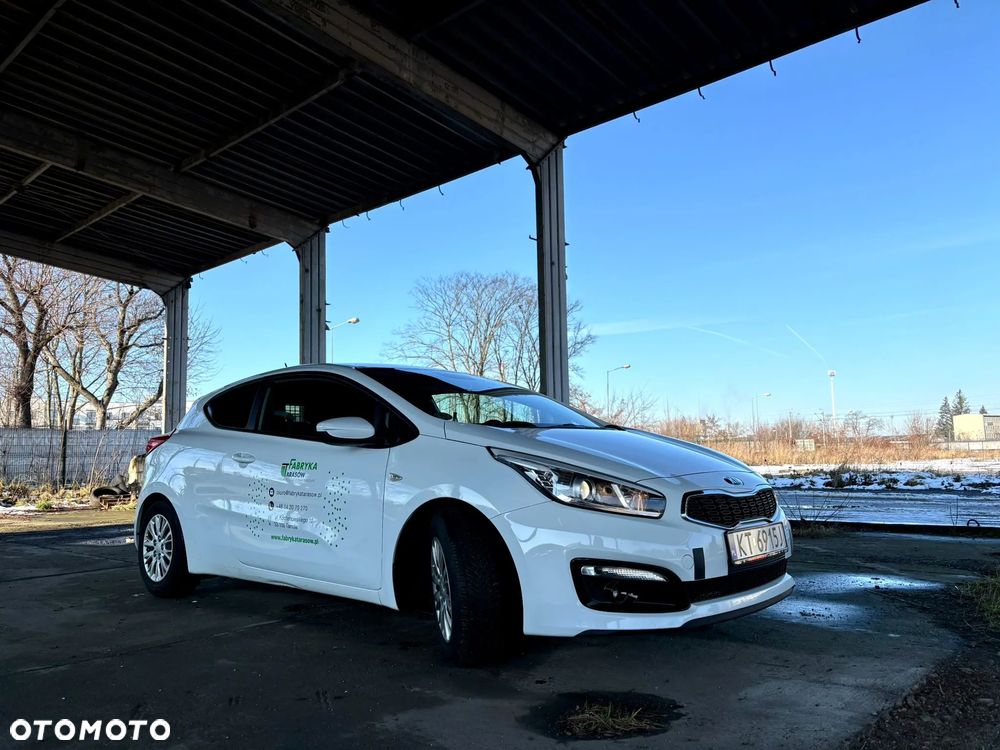 Kia Ceed - 1