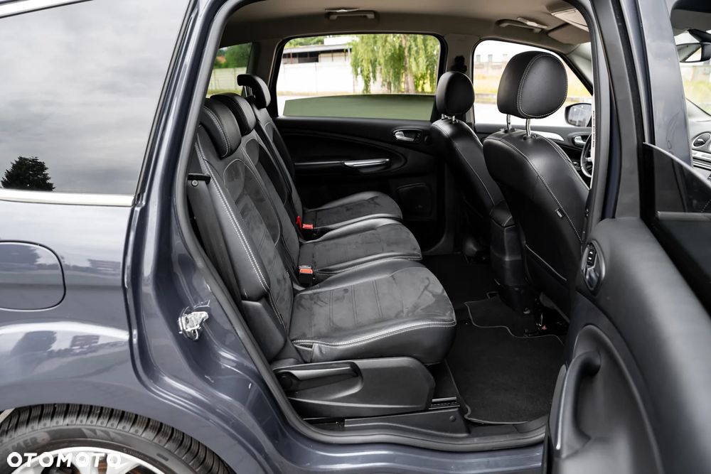 Ford S-Max 2.0 TDCi Titanium - 24