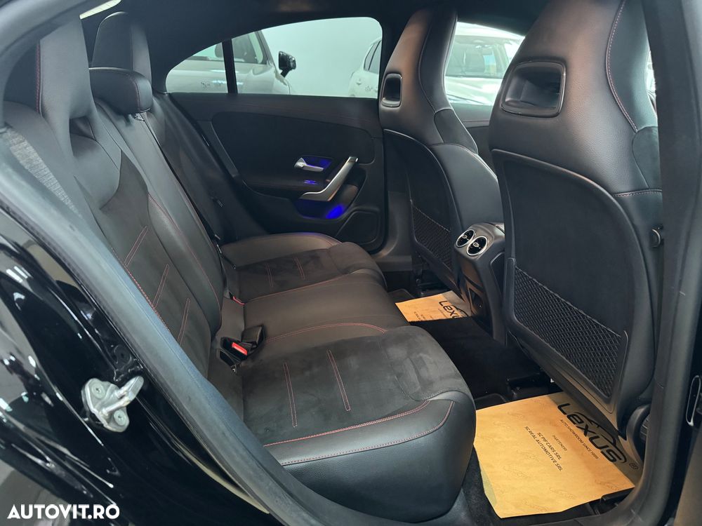 Mercedes-Benz CLA 250 e 8G-DCT AMG Line Advanced Plus - 17