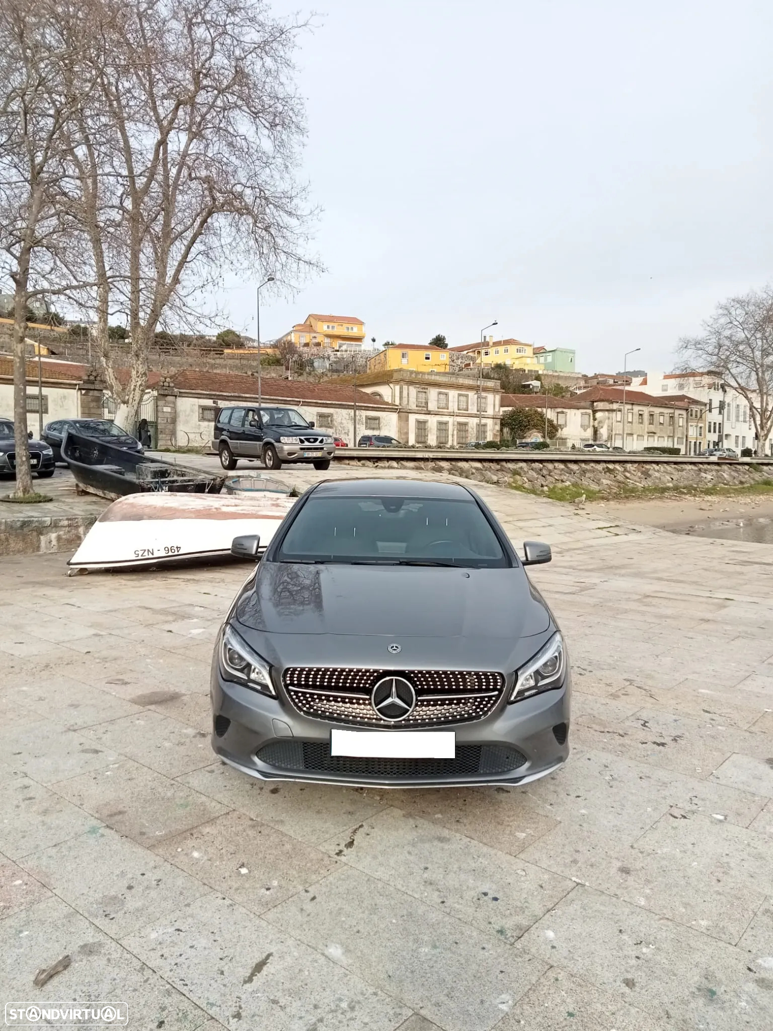 Mercedes-Benz CLA 180 Shooting Brake d 7G-DCT Urban - 4