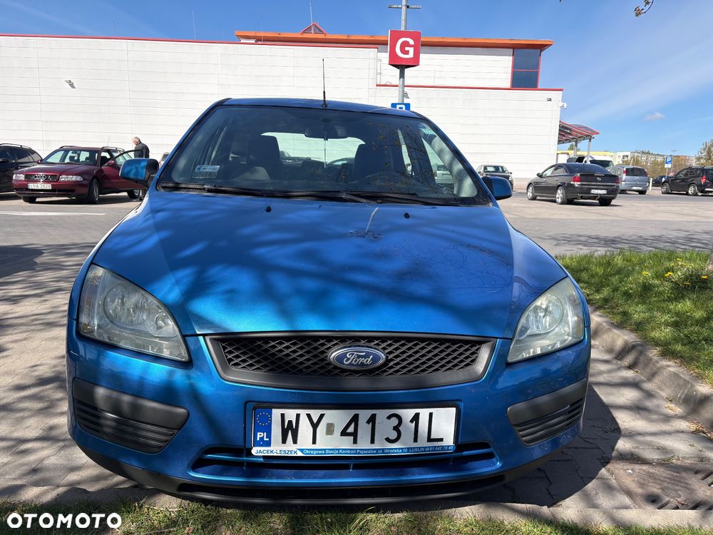 Ford Focus 1.6 16V Ambiente - 5