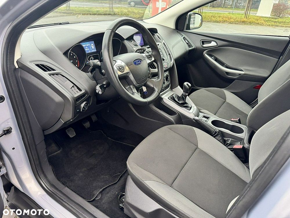 Ford Focus - 11