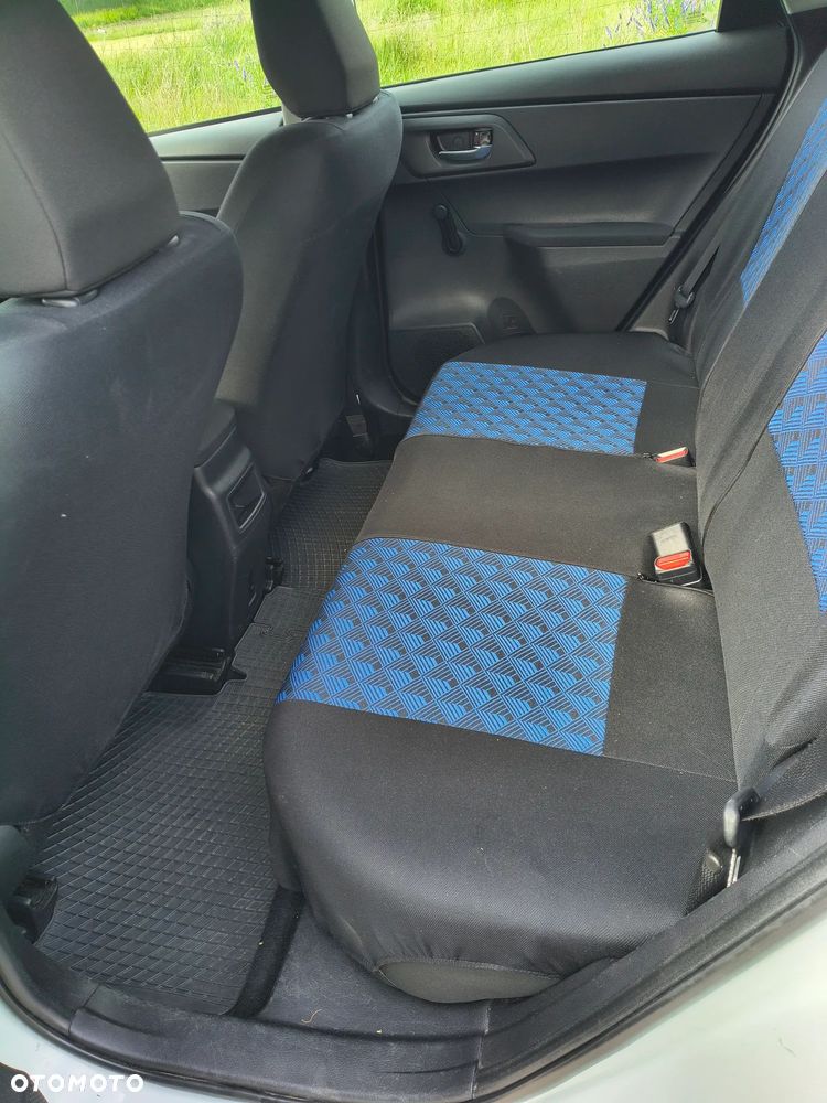 Toyota Auris 1.4 D-4D Active - 5