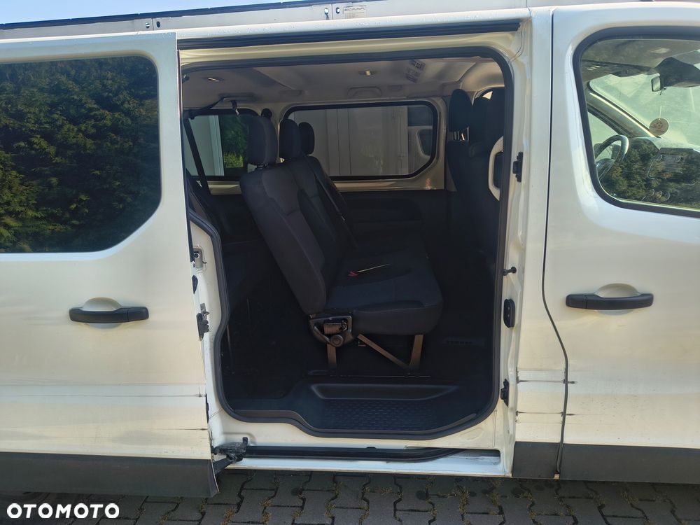 Renault Trafic Grand 2.0 dCi Escapade - 8