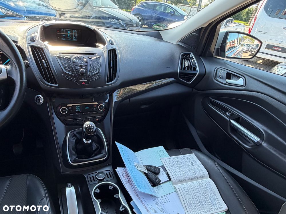 Ford Kuga 2.0 TDCi 4x4 Titanium - 14