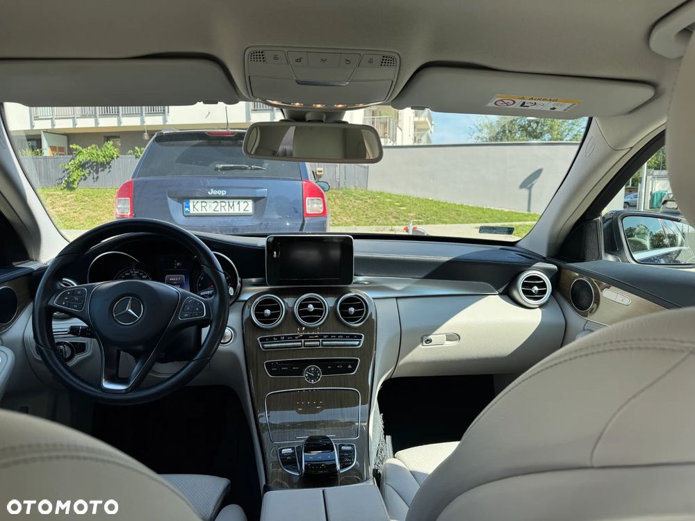 Mercedes-Benz Klasa C 180 7G-TRONIC - 3