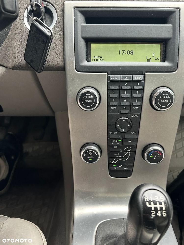 Volvo S40 2.0D - 10