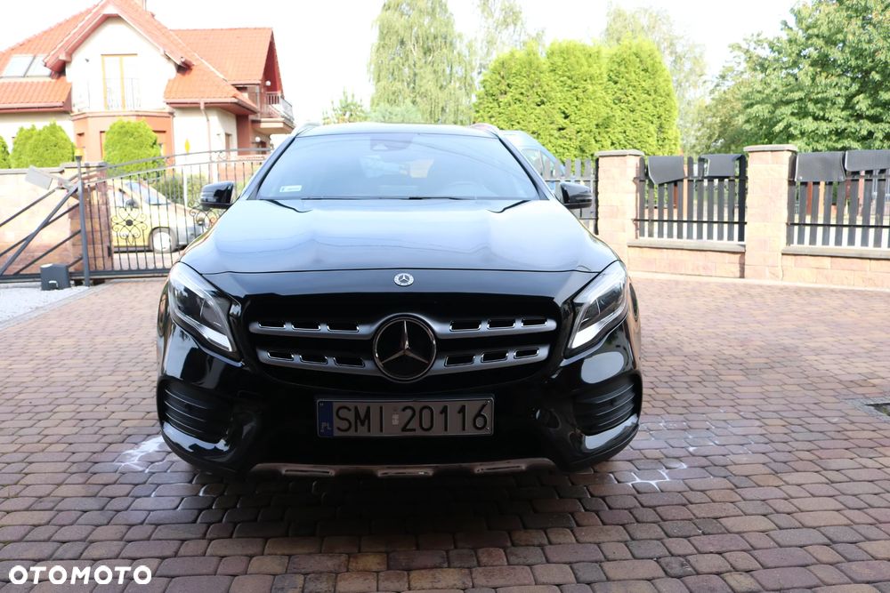 Mercedes-Benz GLA 200 d 4Matic 7G-DCT AMG Line - 1