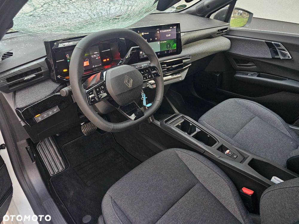 Renault Clio - 11