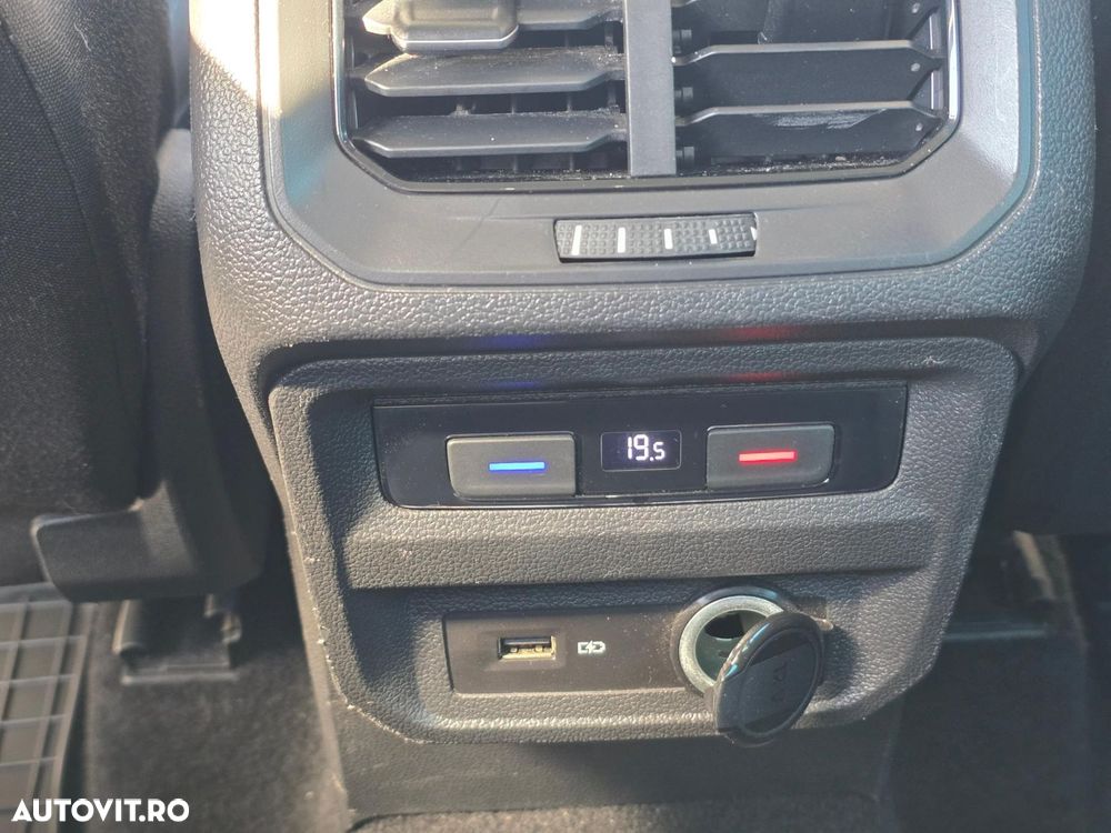 Volkswagen Tiguan - 26