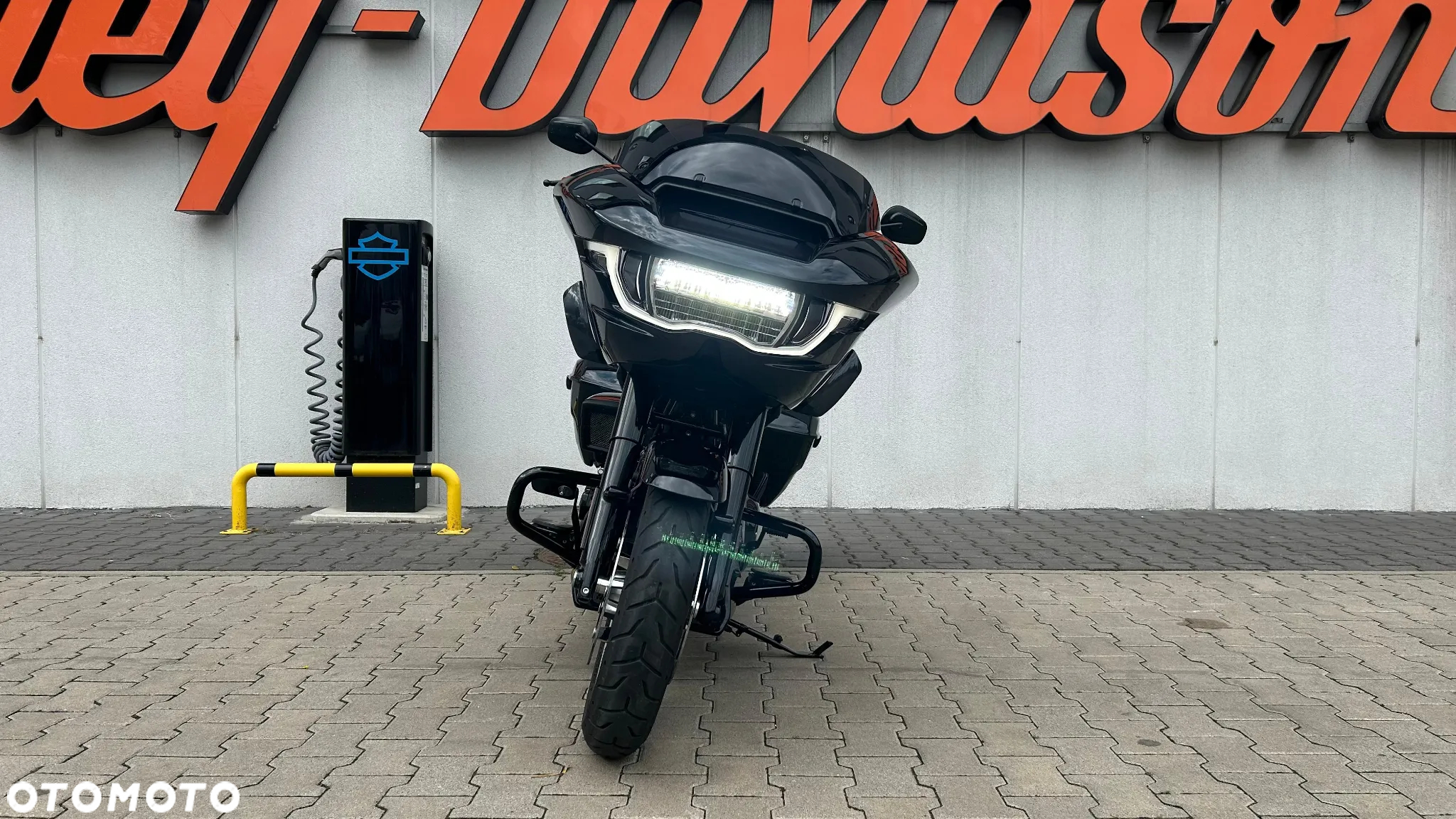 Harley-Davidson Touring Road Glide - 8