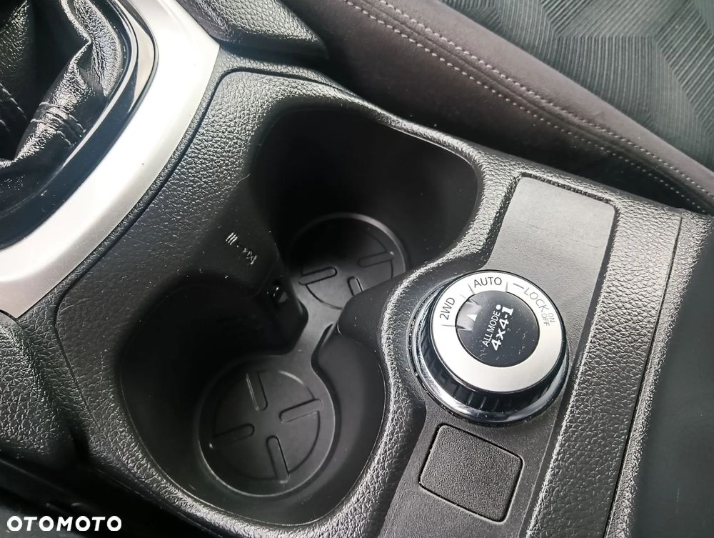 Nissan X-Trail - 38