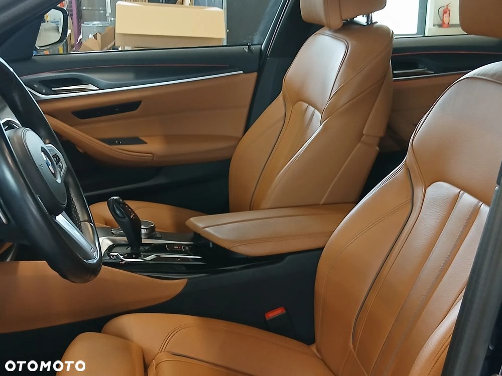 BMW Seria 5 530i mHEV M Sport sport - 10