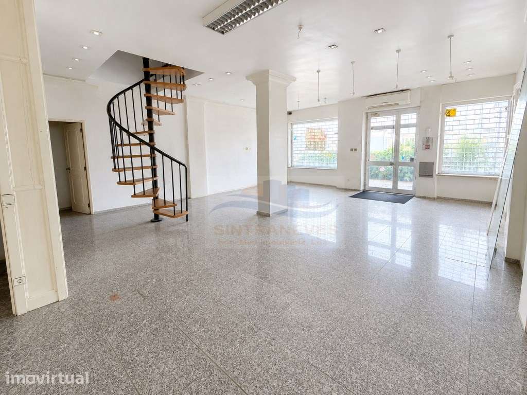 LOJA COM 150 m² E 2 PISOS NA AMADORA | EXCELENTE OPORTUNIDADE DE NE... - Grande imagem: 2/19