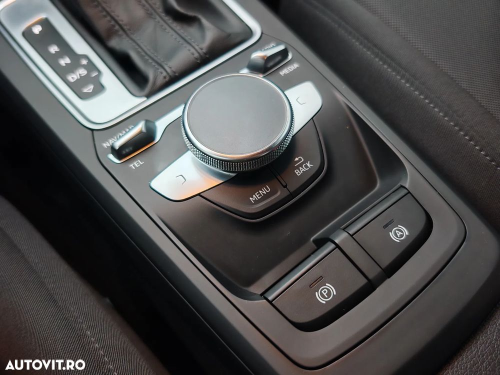 Audi Q2 30 TDI S tronic S line - 38