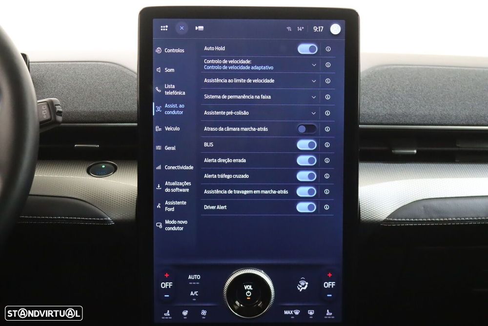 Ford Mustang Mach-E - 27