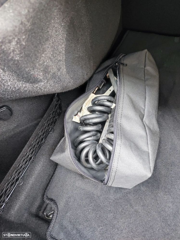 Mercedes-Benz A 250 Limousine e 8G-DCT Progressive - 30