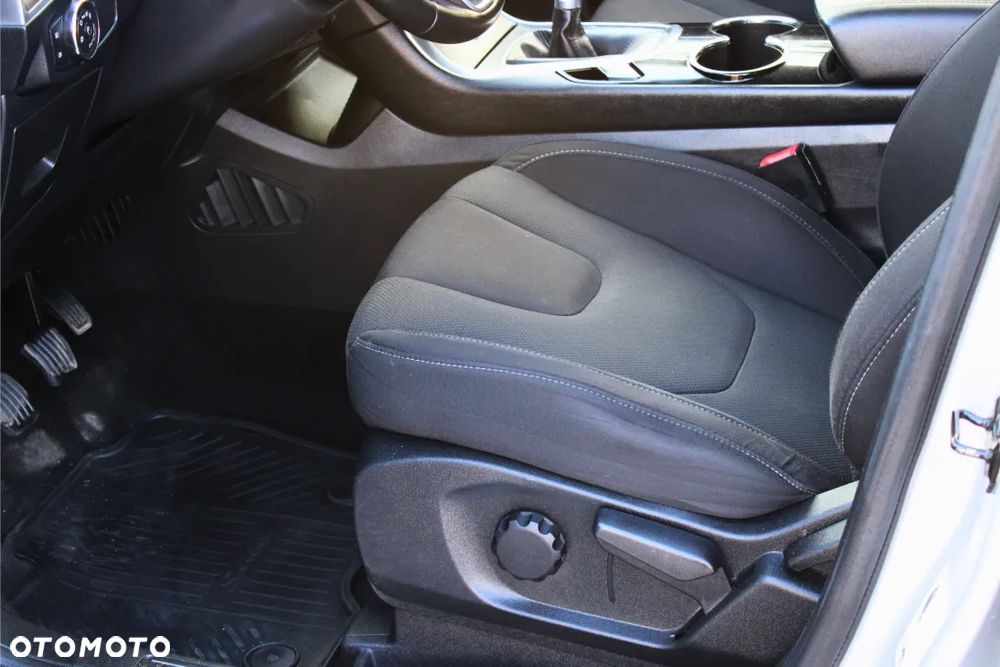 Ford S-Max 2.0 TDCi Titanium - 14